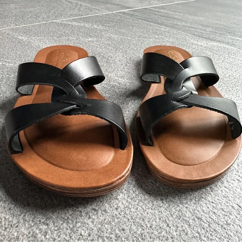 NWB Bella Vita Dov-Italy Black Leather Slide Sandals Women's Size 7 Open toe - Picture 6 of 13